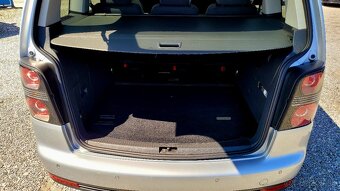 Volkswagen Touran 2.0 TDI-103 kw kod motora BMM - 10