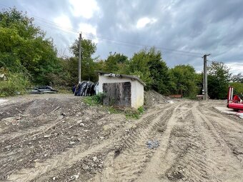 Prenájom garáže v Zádubní - 10