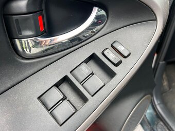 Toyota RAV4 2.2 D-4D 180 X+ - 10