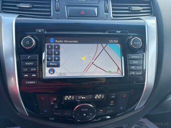 Nissan Navara DoubleCab dCi 190 Tekna A/T - 10