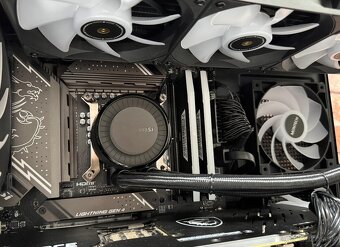 i7 12700KF\32GB\RTX 3090\SSD\850W Zdroj - 10