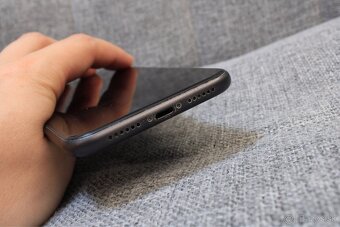 iPhone 11 64GB (plne funkčný) - 10