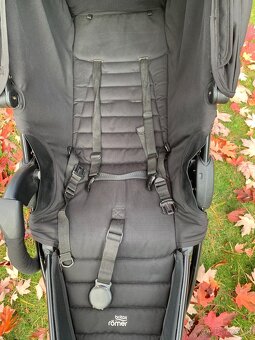Kocik Britax Romer B-motion Plus a prislusenstvo - 10