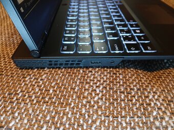 💻 Lenovo Legion Y530 – i7 / GTX 1050 Ti / 16 GB RAM / 1 TB - 10