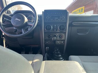 Jeep Wrangler 2.8 CRD SAHARA - 10