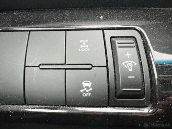 Predám KIA SORENTO 2,2crdi 7m AWD A/T (DPH) - 10