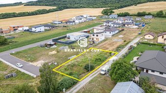 Predaj, stavebný pozemok 691 m2, Beniakovce - 10