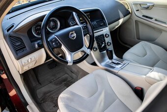 Volvo XC60 2.4D Momentum, 120kW (2011) - 10