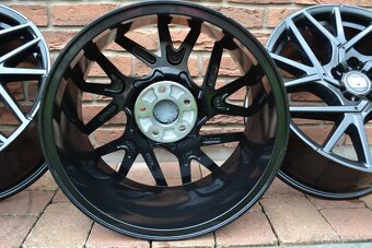 5x114,3 R18 Hlinikove disky Original Honda Civic - 10