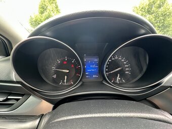 Toyota Avensis D4D 2016 - 10