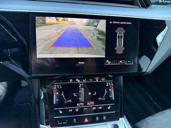 Audi E-Tron 50 - 10