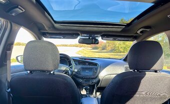Kia ceed sw gt line - 10