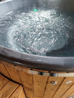 Hydromasážna vírivka, kaďa so zabudovanou pieckou - 10