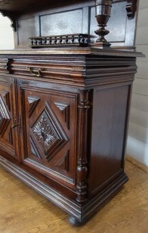 Príborník ” ALT DEUTCH ” ( 100 ). - 10