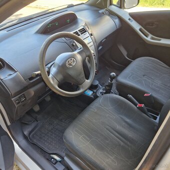 Toyota Yaris 1.33 Vvt-i M6 2009 - 10