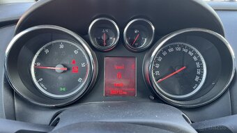 Opel Astra Kombi 2012 - 10