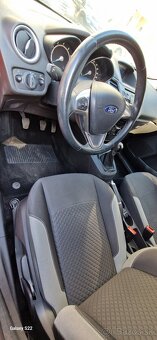 Ford Fiesta - 10