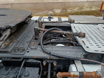 DAF 106 XF 530. - 10