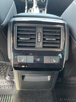 Škoda Superb Combi Laurin&Klement 4x4 2.0 Tdi - 10