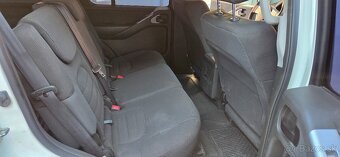 Nissan Pathfinder 2.5 dCi 4x4 - 10