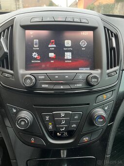 Opel Insignia - 10