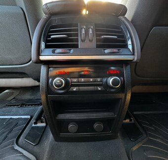 BMW X5, F15 ,40d Xdrive,r.v 2016 ,240kW,FULL výbava - 10