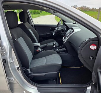 Kia Ceed 1.4 16V 66KW/90PS R.V.10/2010 - 10