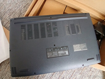 Nový notebook ASUS Vivobook 15 X1502VA-NJ875W - 10