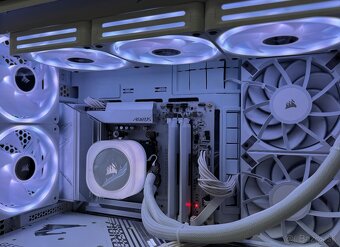Ryzen 9 9900X3D\32GB\RTX 4080S\SSD\1000W Zdroj - 10