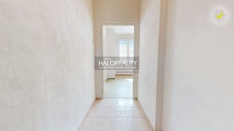 HALO reality - Predaj, jednoizbový byt Tisovec, Daxnerova - - 10