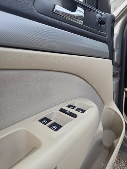 Škoda Octavia 1.6TDI DSG - 10