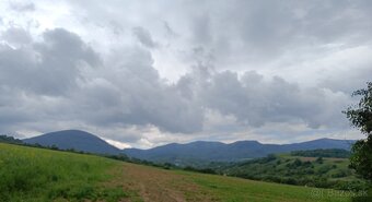 Stavební pozemek Petrovce 881 m2 - 10