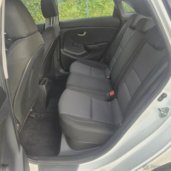 Hyundai i30 1.4i MPI DOHC CVVT Comfort - 10