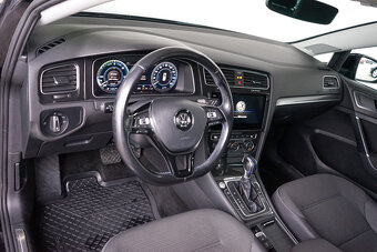 28- VOLKSWAGEN Golf, 2018, elektrina, 100 kW - 10