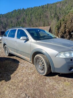 Predám škoda Octavia scout - 10