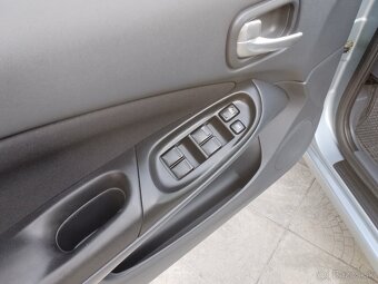 Nissan Almera 1.5 72kw - 66800km - 10