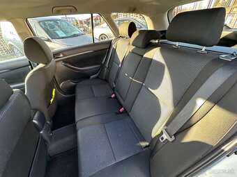 Toyota Avensis Combi 2.0 D-4D Sol - 10