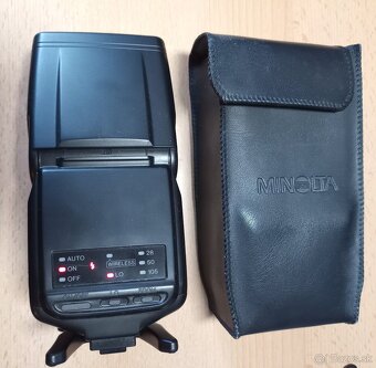 Sony Minolta blesky - 10
