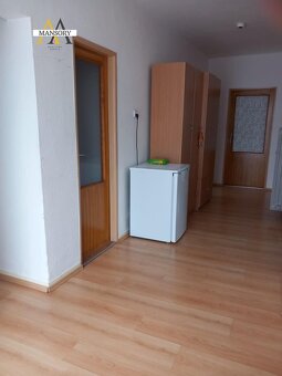 Na predaj dvojgeneračný rodinný dom v obci Piešť I, 3 km od - 10