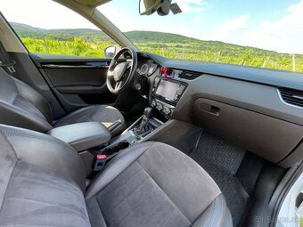Škoda Octavia combi 4x4 ,dsg - 10