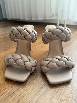 Steve Madden šľapky na opätku (veľ. 39) - 10