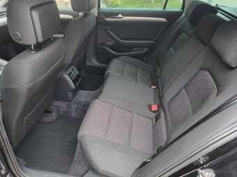 Volkswagen Passat Variant 2.0 TDI M6 Nové rozvody olej - 10