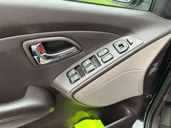 Hyundai ix35 2.0 CRDi VGT 4x4 - 10