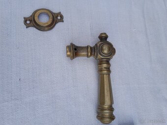 Predam mosadzne kľučky - 10