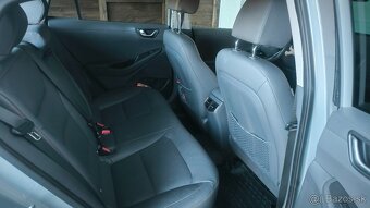 Hyundai Ioniq Electic 28kwh Premium SE, BEV, Super stav - 10