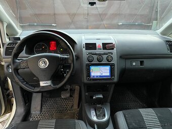 VW touran 2008, Automat, 7 miestne - 10