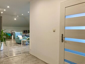 Nadštandardný 2-izbový byt 75m2 + parkovacie miesto, Komárno - 10
