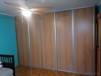 Predám veľký 2 izbový byt až 65m2 so ZÁHRADOU a GARÁŽOU - 10