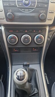 Mazda 6 GH 2.2D R 2010 - 10