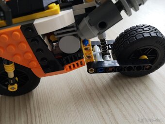 Lego Creator 3v1 31059 Cestná motorka - 10